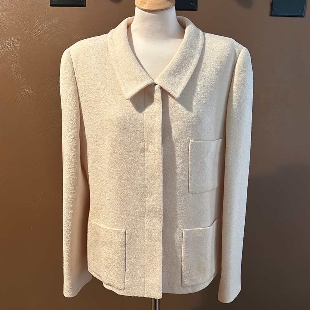 Joan & David skirt suit - Picture 2 of 8